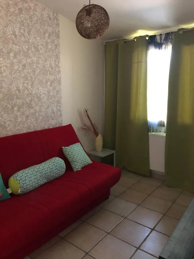 Holiday home Domaine De Bienassis Villa Villemoirieu
