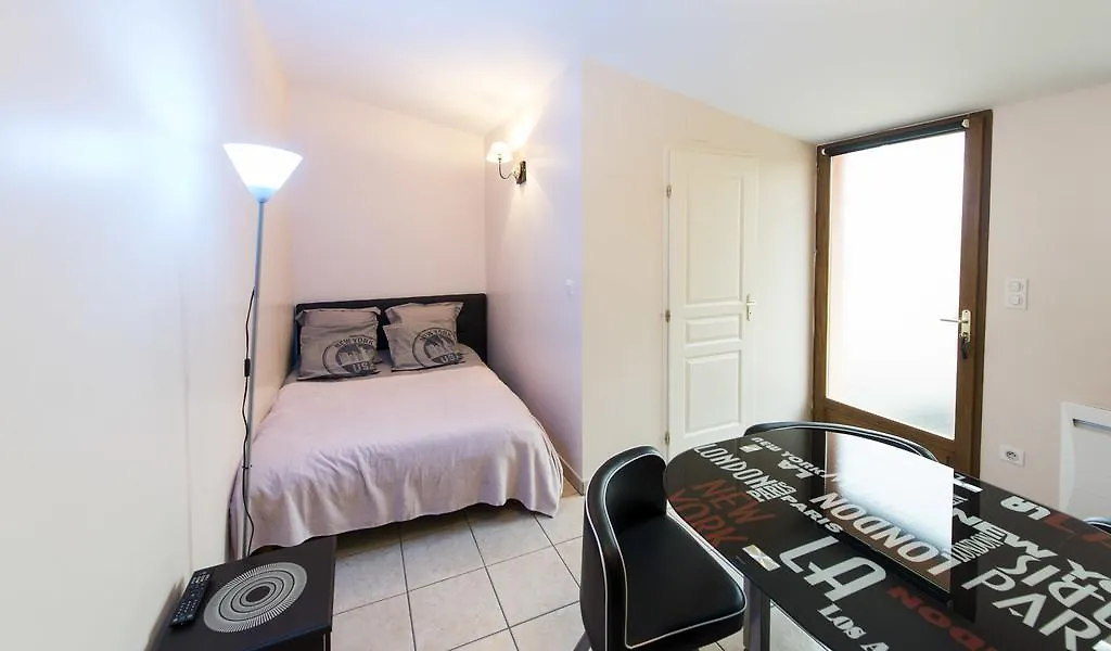 Domaine De Bienassis Villa Villemoirieu Holiday home