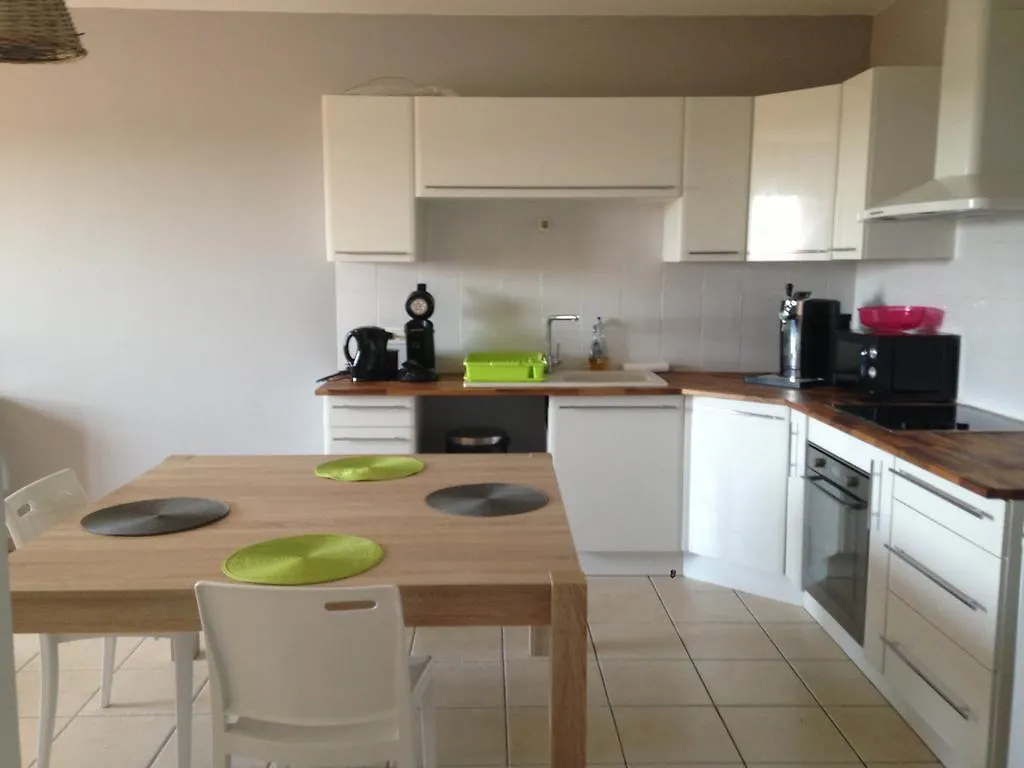Holiday home Domaine De Bienassis Villa Villemoirieu